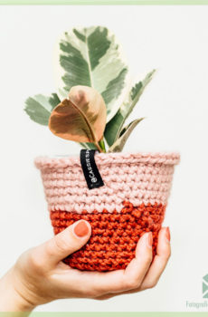 @cassiesplantfulness - crochet சொகுசு நவநாகரீக மலர் பானை ஆலை பானை 12 செ.மீ.