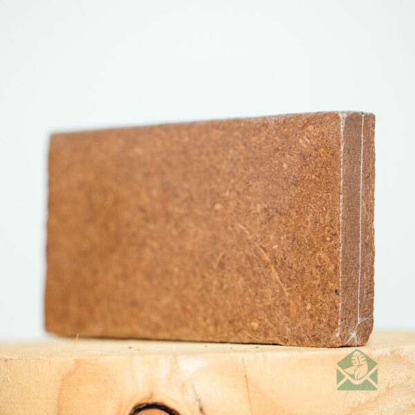 Voa voanio sy tapa-tany cubes - mividy coco peat cubes